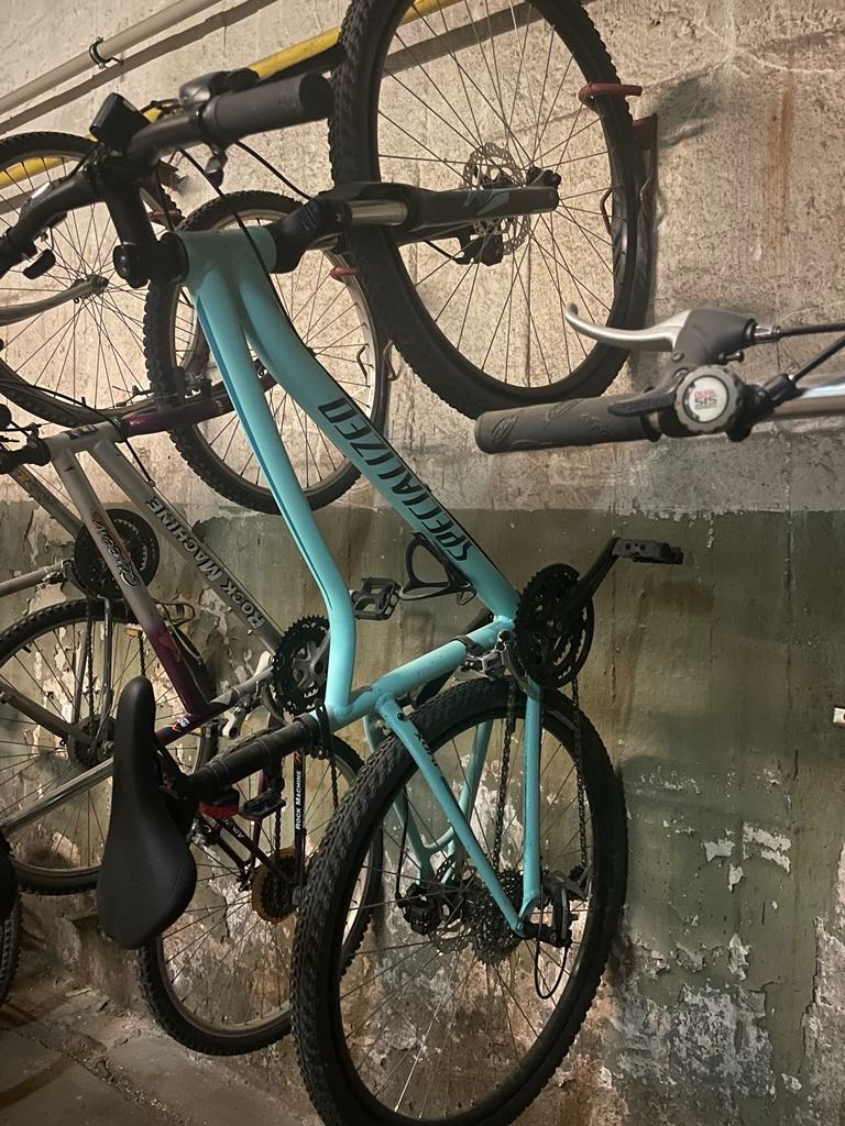 Dámské kolo Specialized JYNX 650B