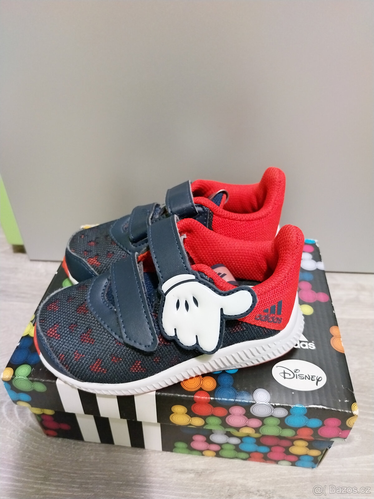 Botasky Adidas Mickey mouse vel. 21 - nechozené