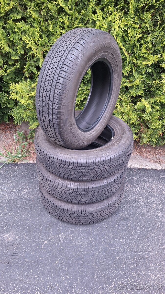 Yokohama Geolandar G033 215/70 R16 100H