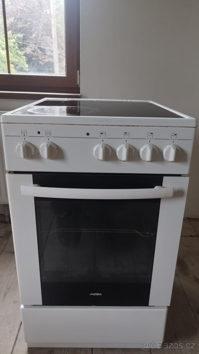 Prodám elektrický sporák MORA