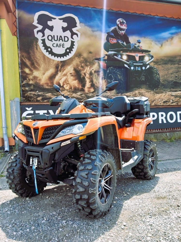CFMOTO GLADIATOR X850 bílá značka