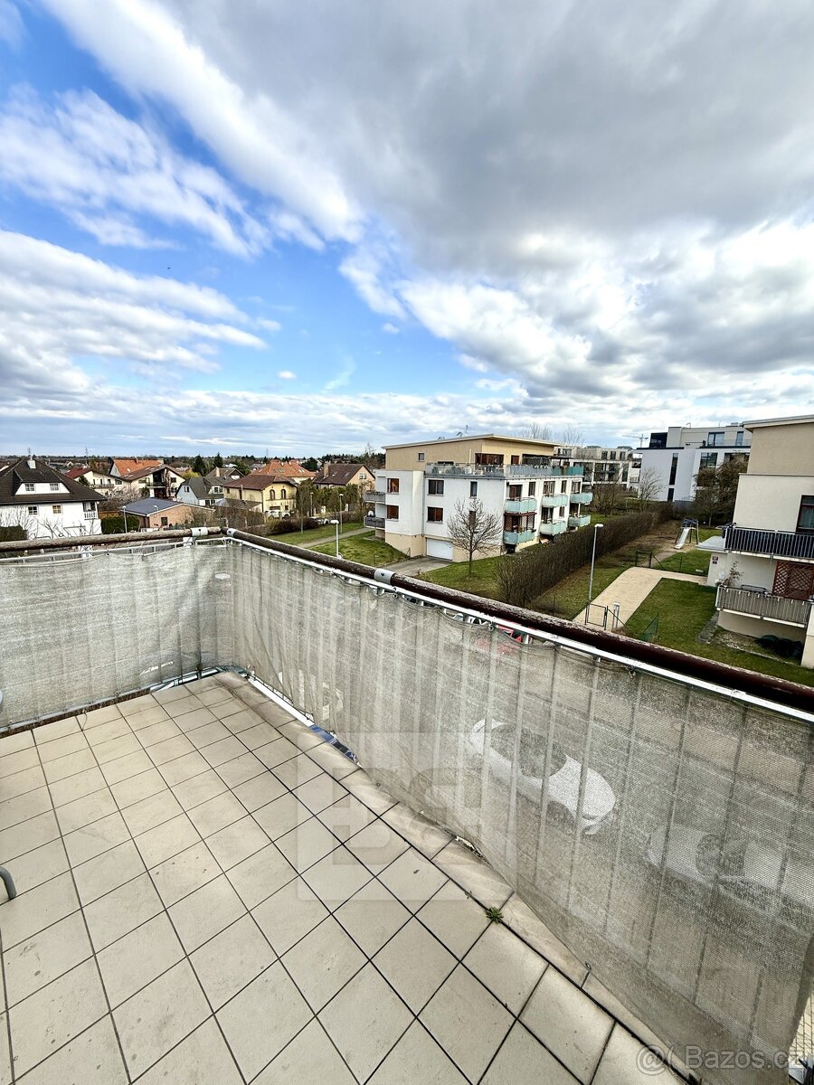 Prodej velmi prostorného bytu 2+kk/B s garáží v projektu Ště