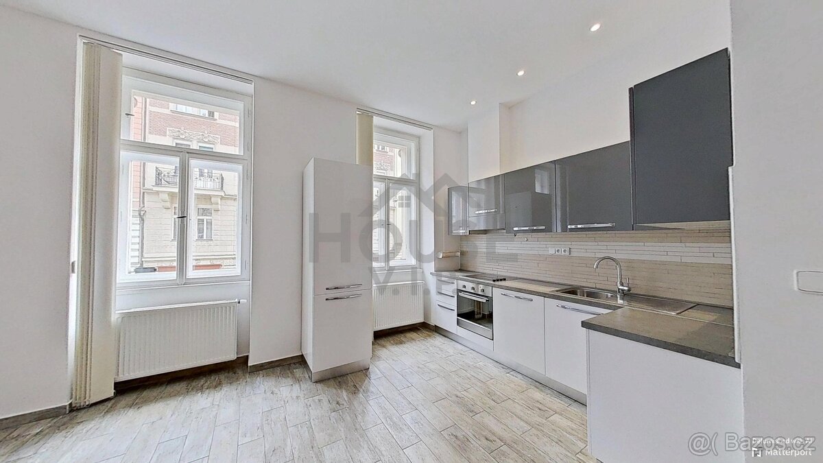 Jedinečný byt 4+kk, 126m2/B/T - Praha - Smíchov