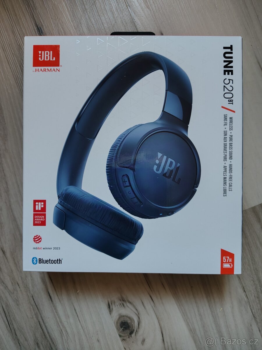 JBL Tune 520BT modrá sluchátka