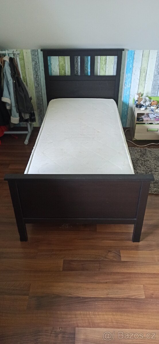 Prodám postel 200x90cm