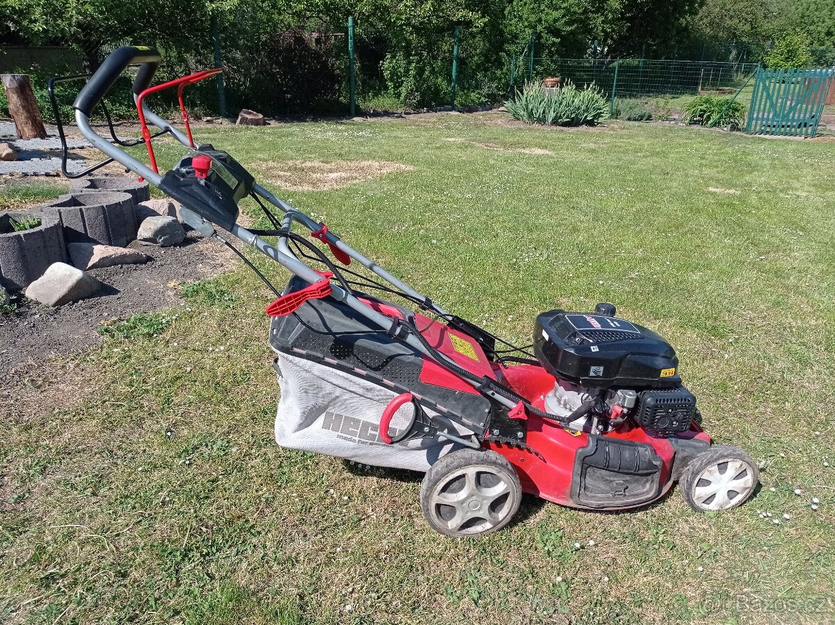 sekačka Hecht 551SXE na náhradní díly