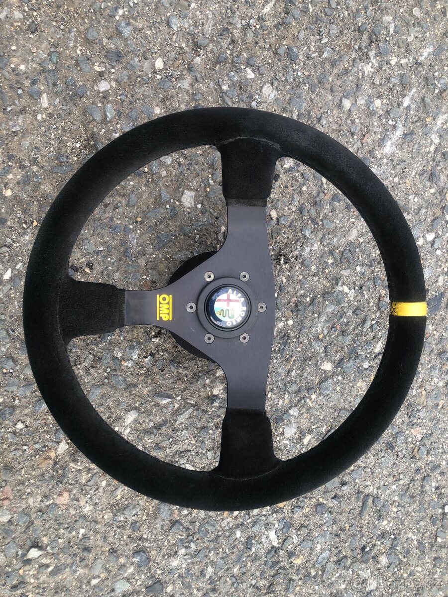 OMP volant s nábou