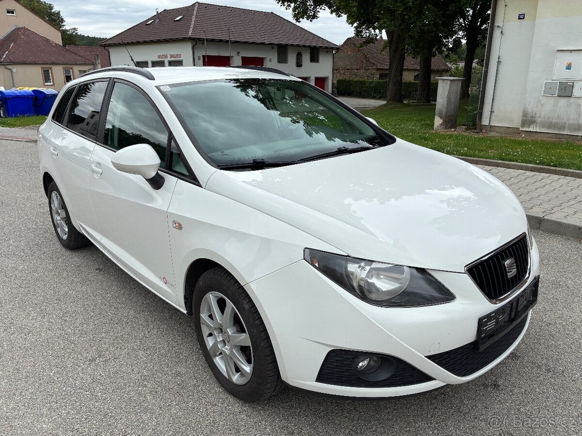 Seat Ibiza 1.4i 63 kw rv.7/2011 pěkný stav,klima