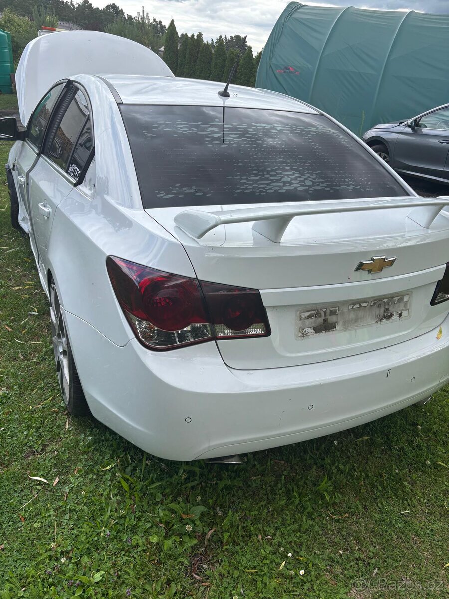 Chevrolet cruze na nahradní díly