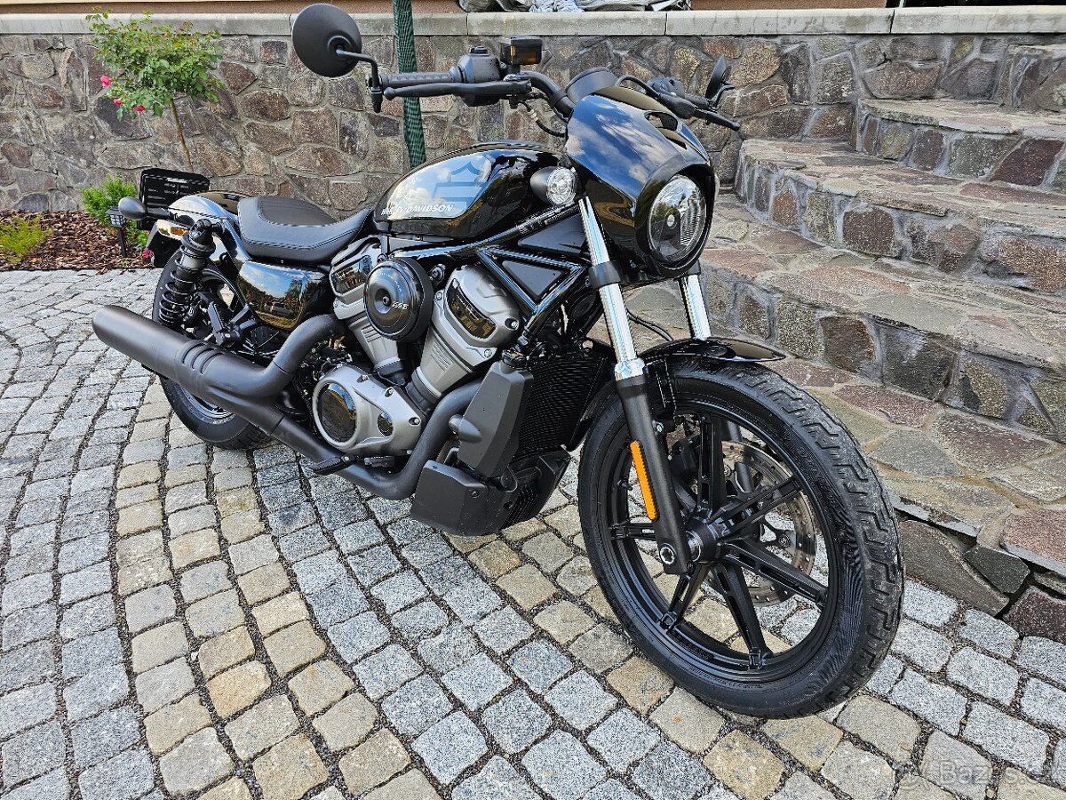 HARLEY DAVIDSON RH975 NIGHSTER