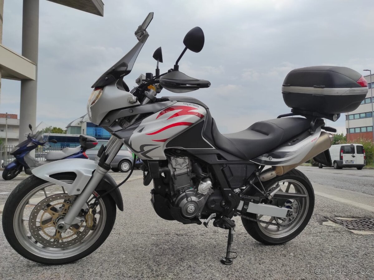Aprilia Pegaso 650 Strada (2007) TOP, 35kW - A2, doplňky