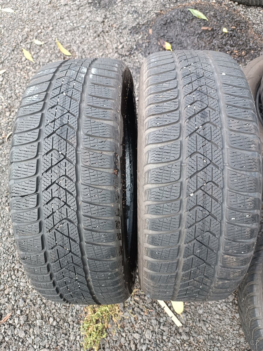 215/50/18 92V PIRELLI 7MM DVA KUSY ZIMNÍCH PNEU