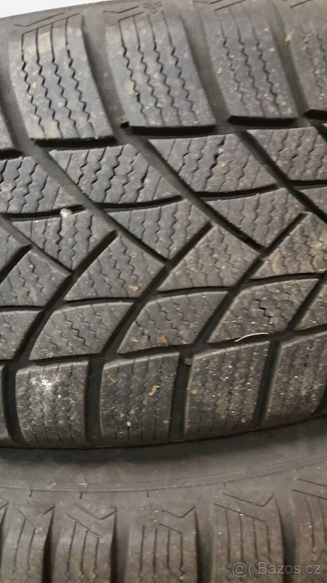 Zimní pneu 195/55 R15 + plechové disky 5x100  6jx15 ET38