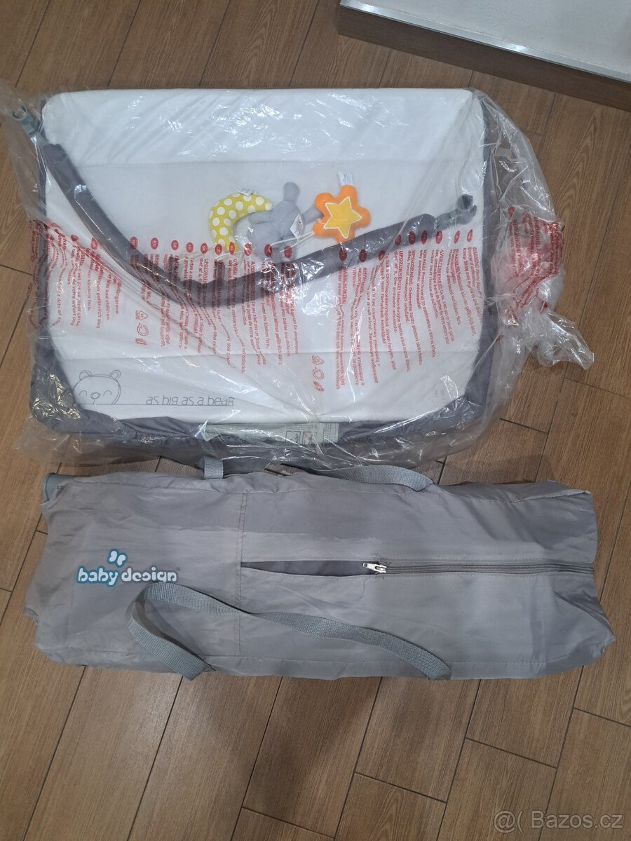 Cestovní postýlka s přebalovacím pultem Baby Design