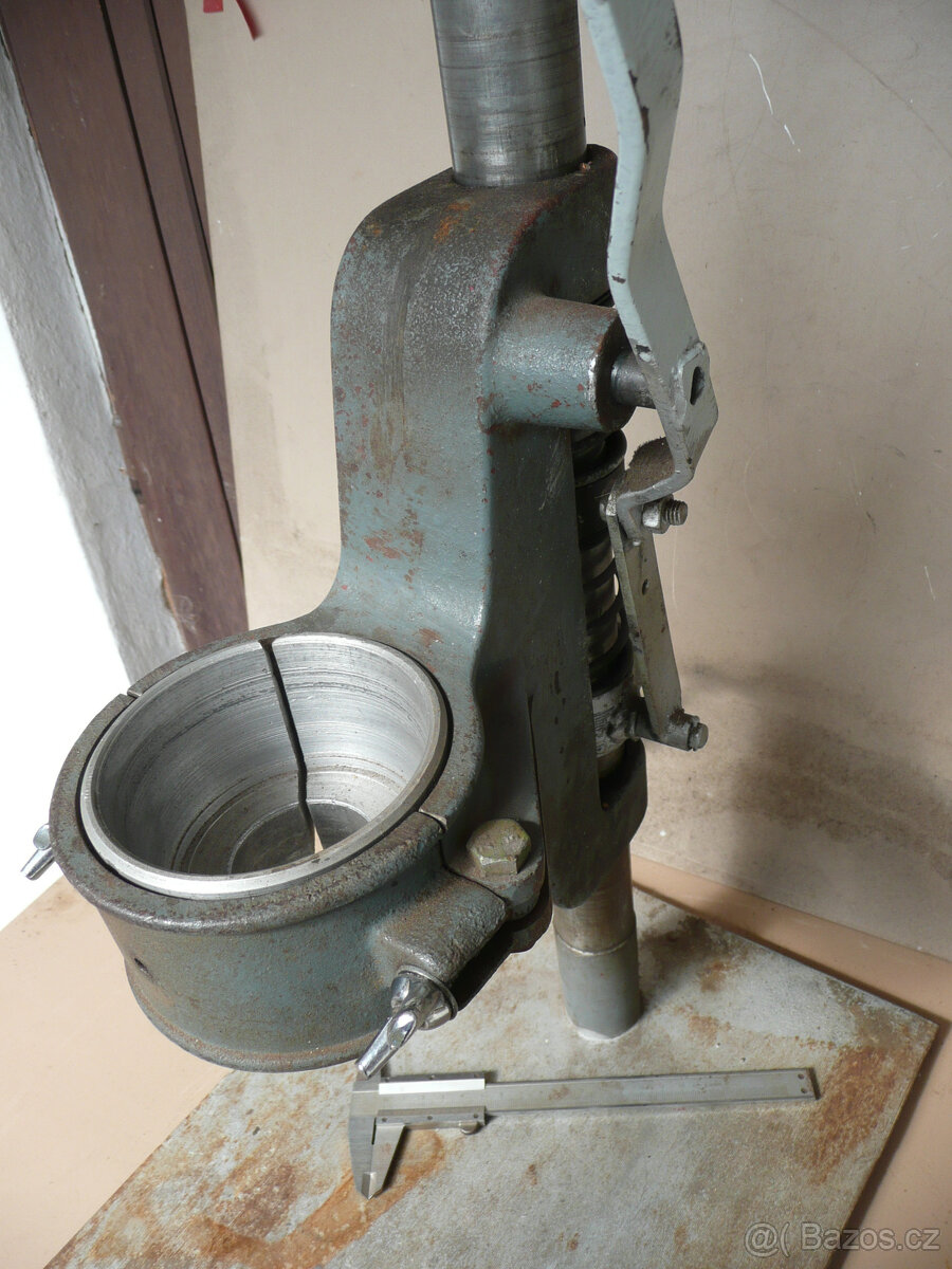 Stojan na vrtačku, frézku původní výroba Narex