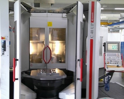 Obráběcí centra - pětiosá C 40 UP