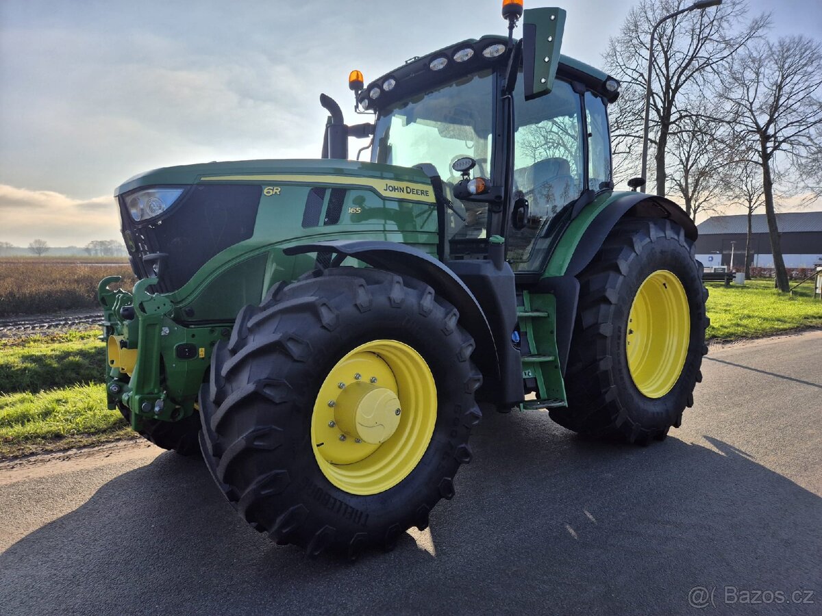 JOHN DEERE 6R 165