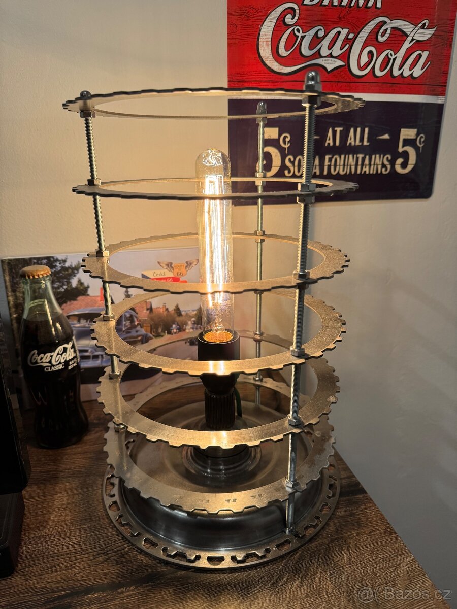 Stolní lampička / lampa