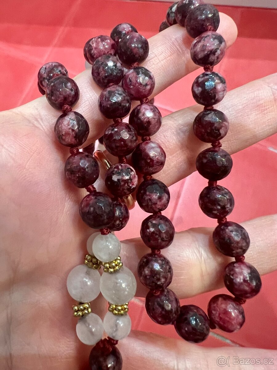 Korále/mála jaspis a růženín