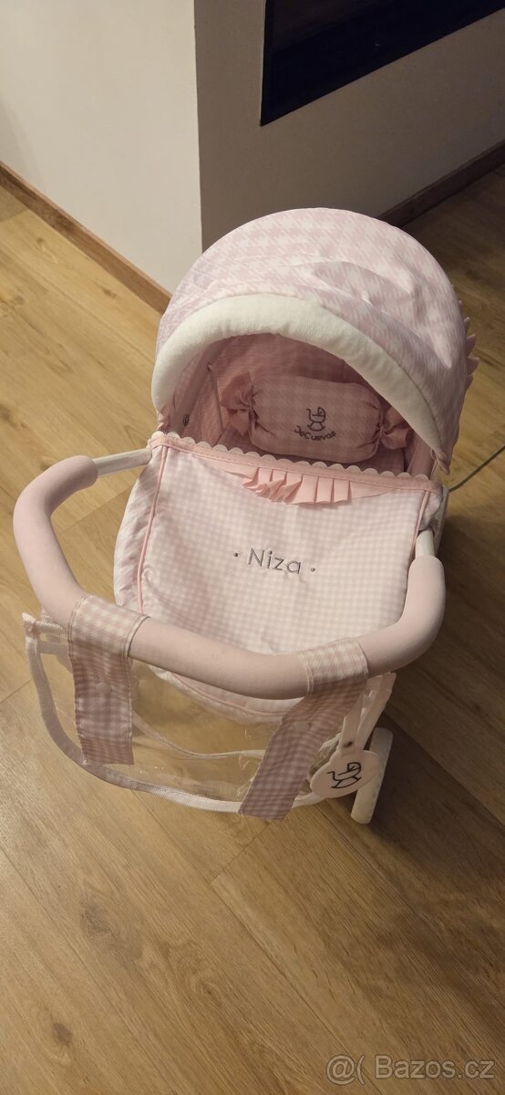 kočárek pro panenky značky Niza