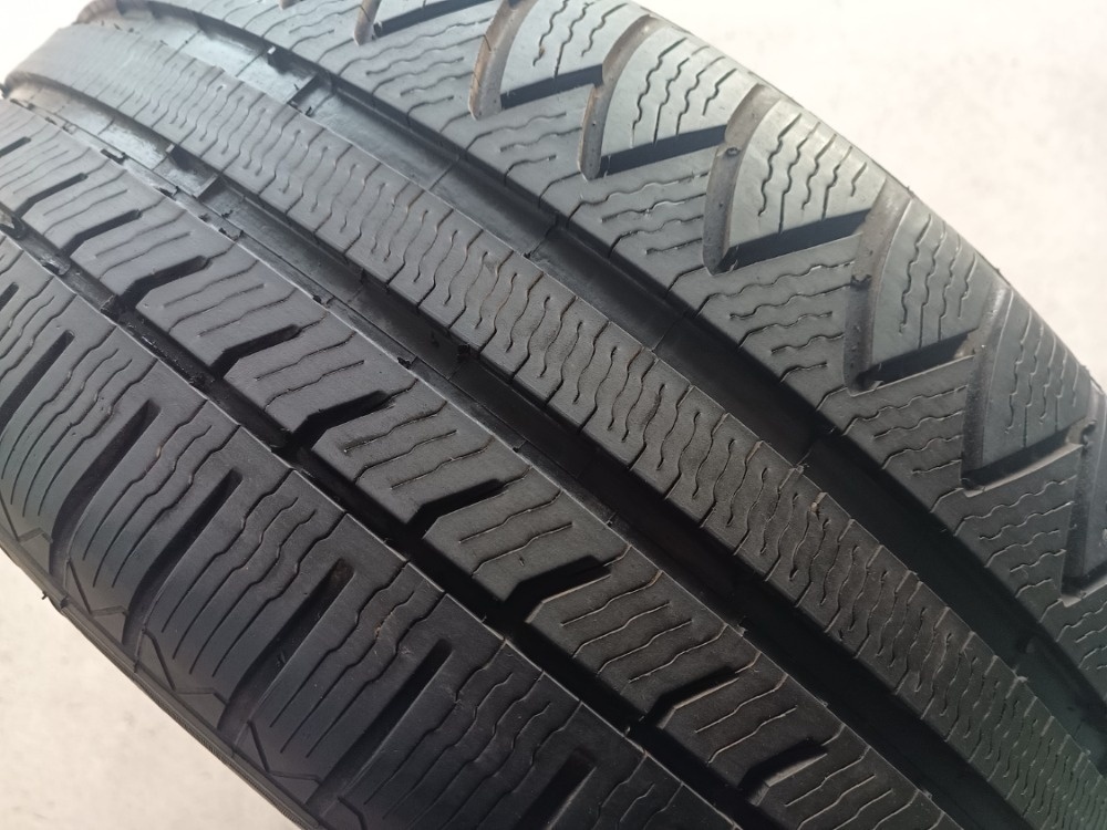 235/55 R17 MICHELIN (2313)