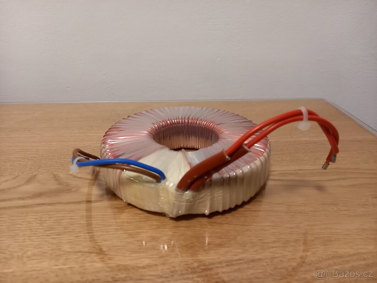 Toroidní transformátor 230V12V 100W