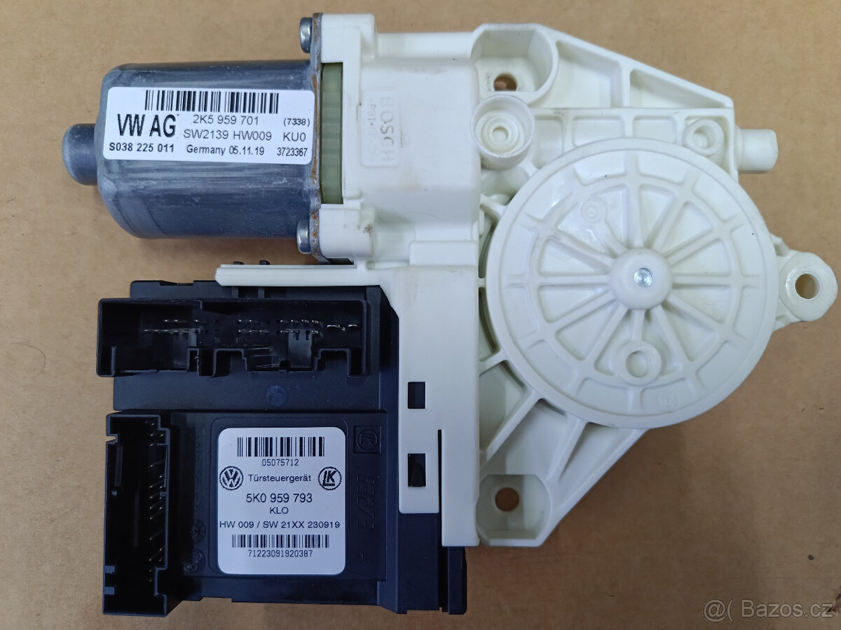 Motorek Stahování oken Caddy IV 2K5959701