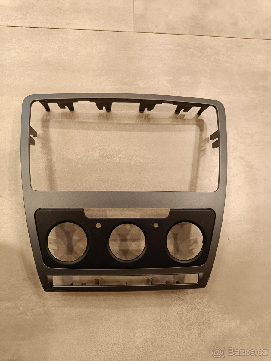 Rámeček Škoda Octavia 2