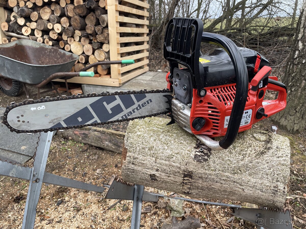 Motorová pila Hecht pronájem