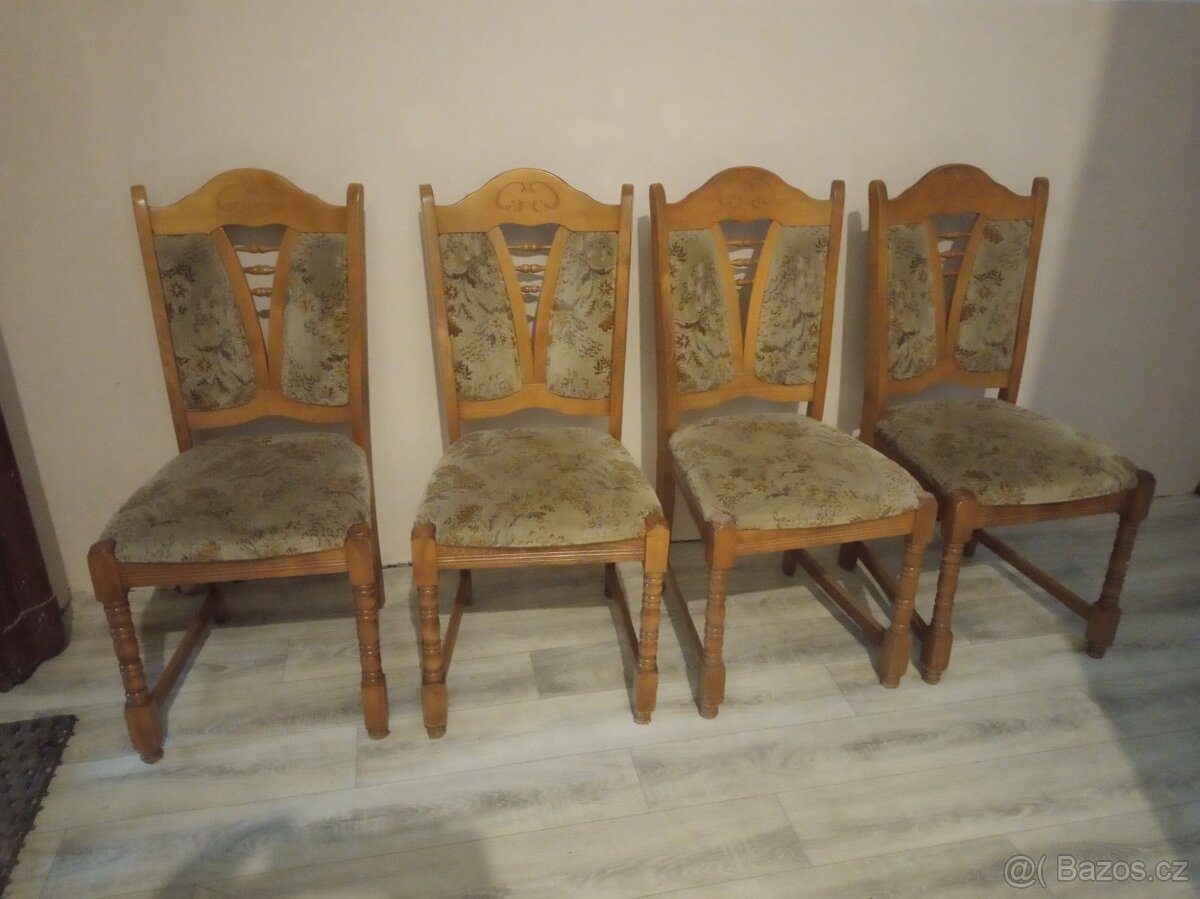 čalouněné dubové židle