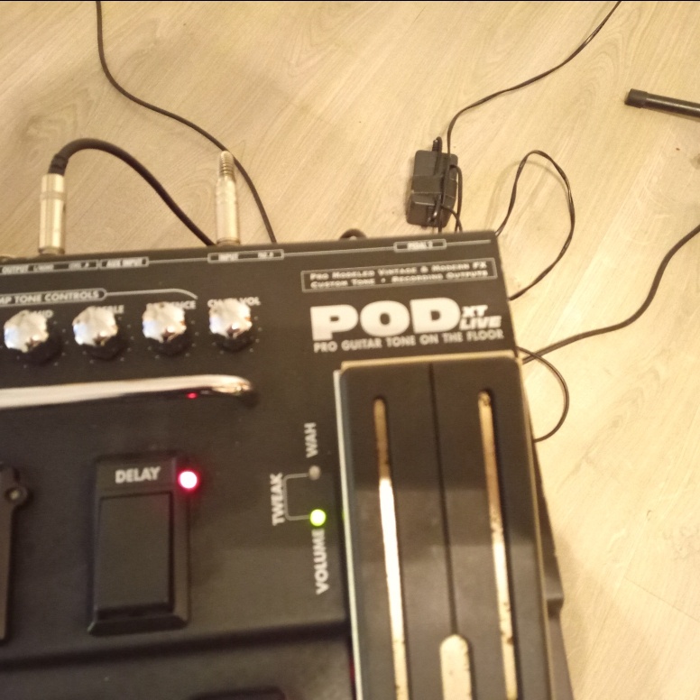 Kytarový multiefekt Line6 POD XT live