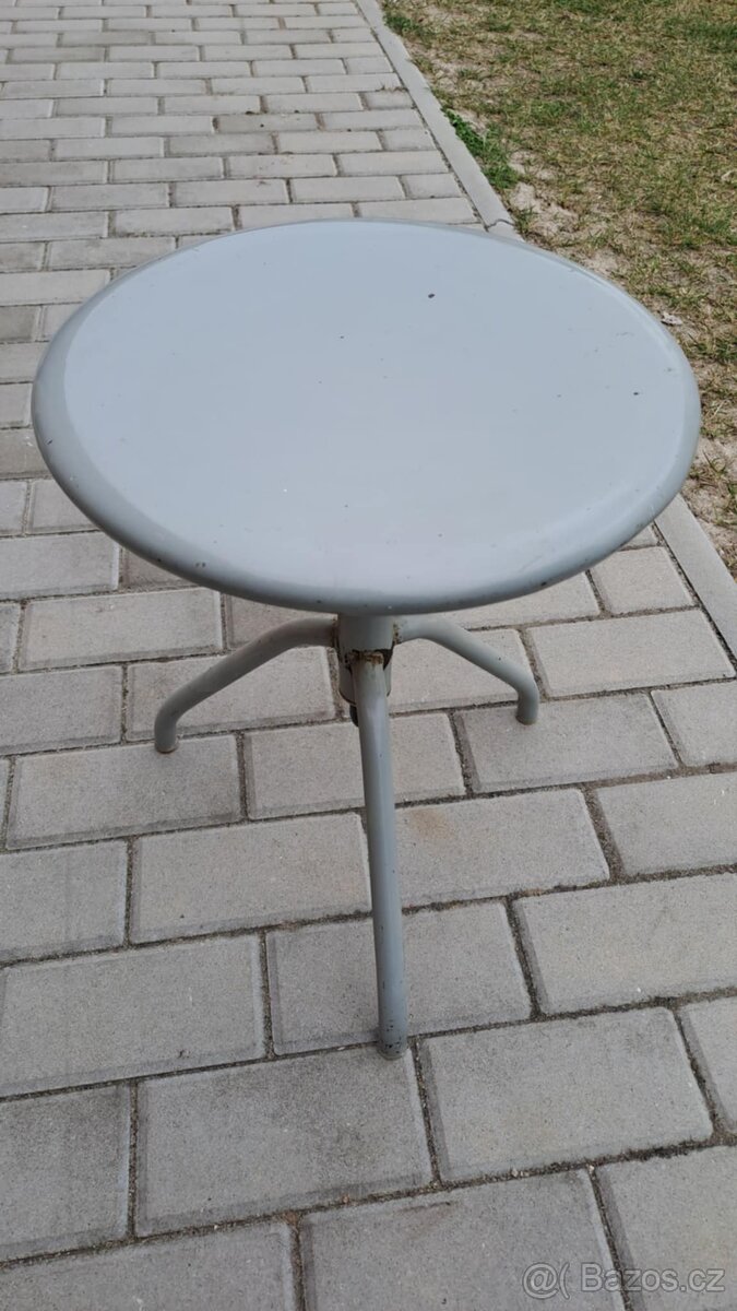 židlička ke klavíru
