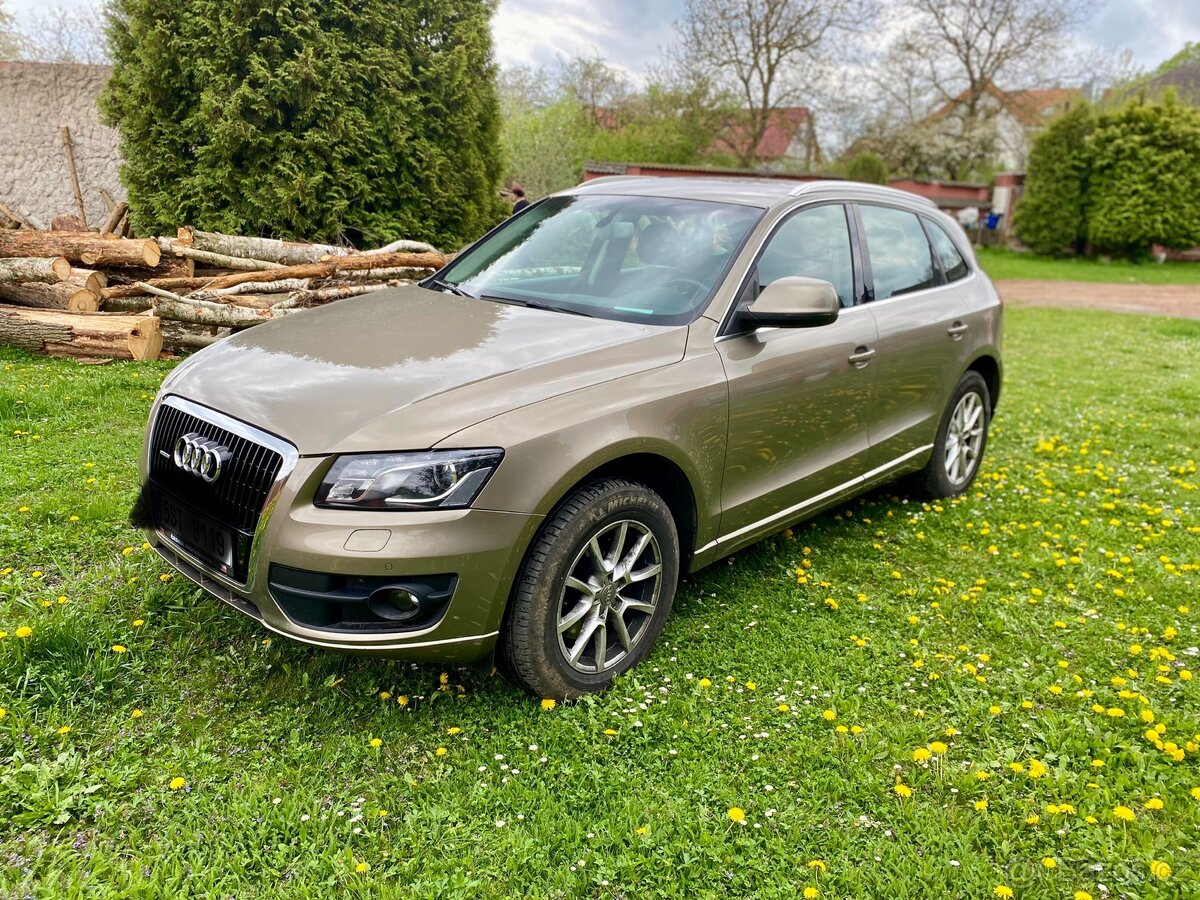 Audi Q5 3.0TDI Quattro-Velká výbava