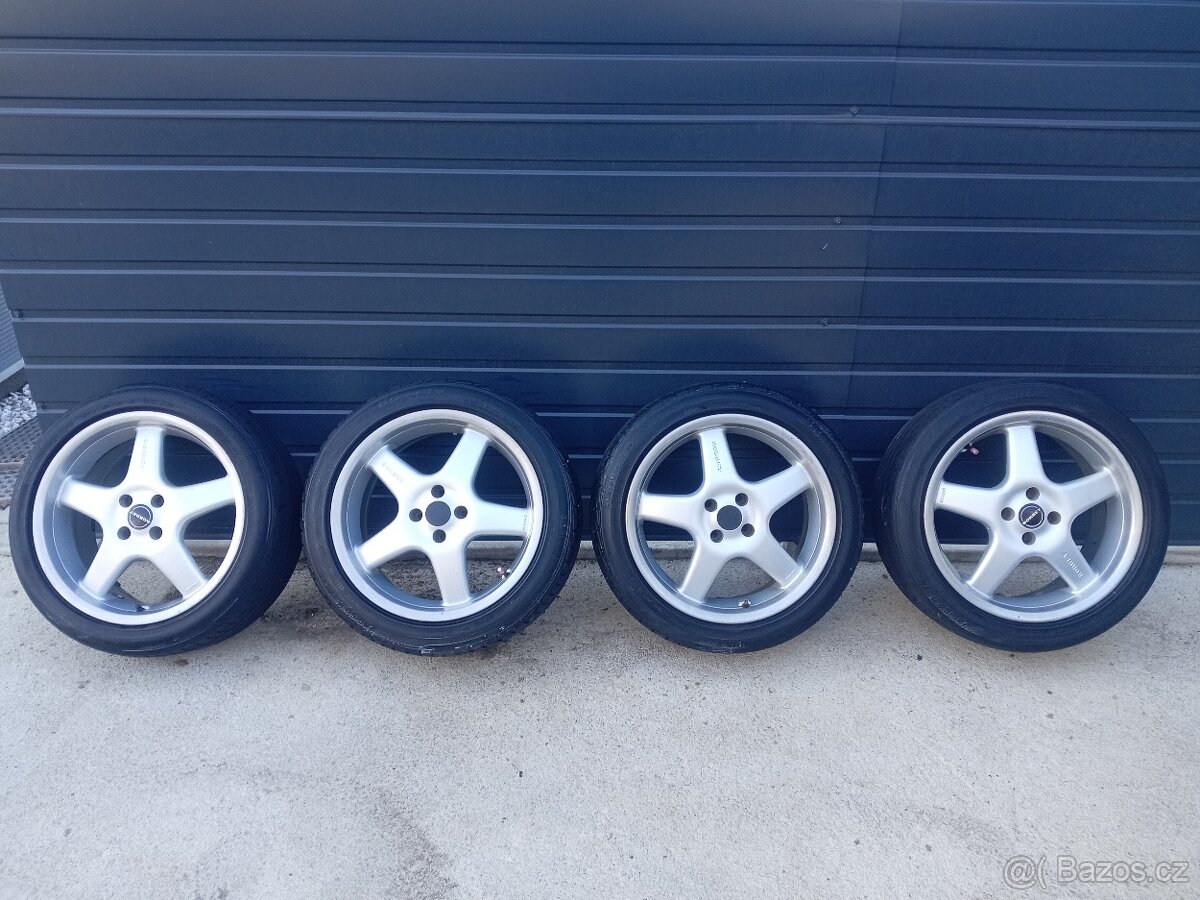 4x100 r17