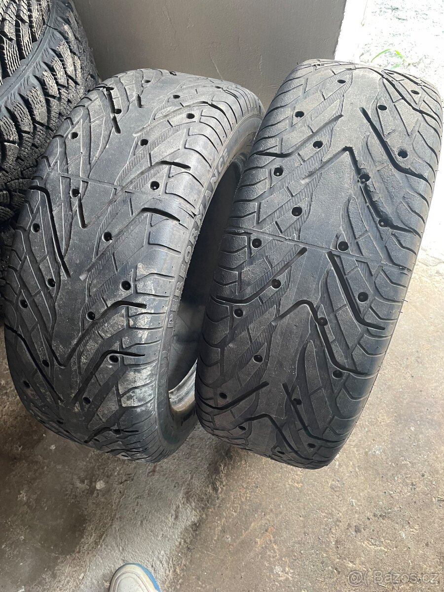 Semi slick r16