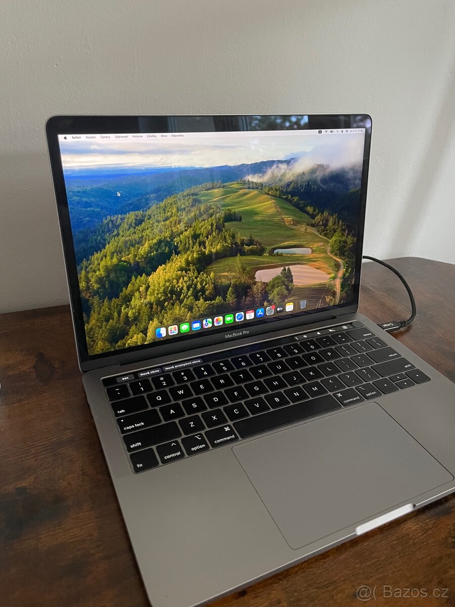 MacBook PRO 2018 13” šedý 256GB