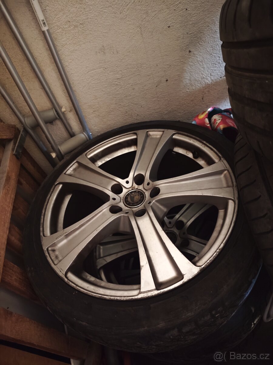 ALU kola R18
