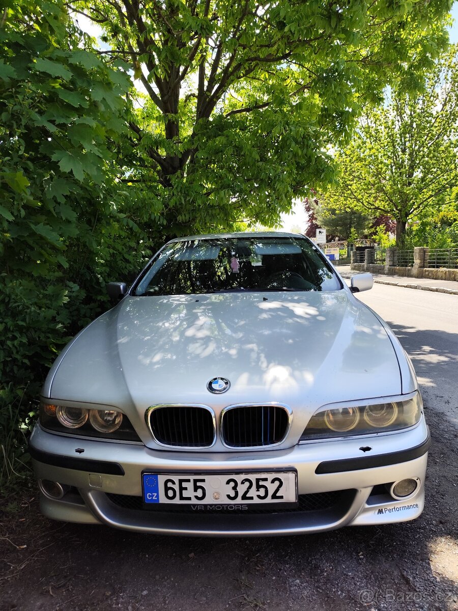 Bmw e39 525i 141kw nová STK manuál