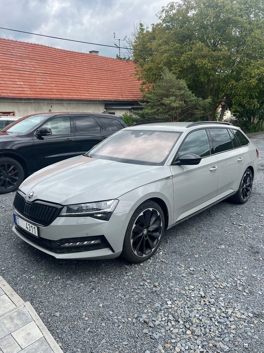 Škoda Superb 2.0 Tdi 140Kw Sportline Kamera Virtual Matrix