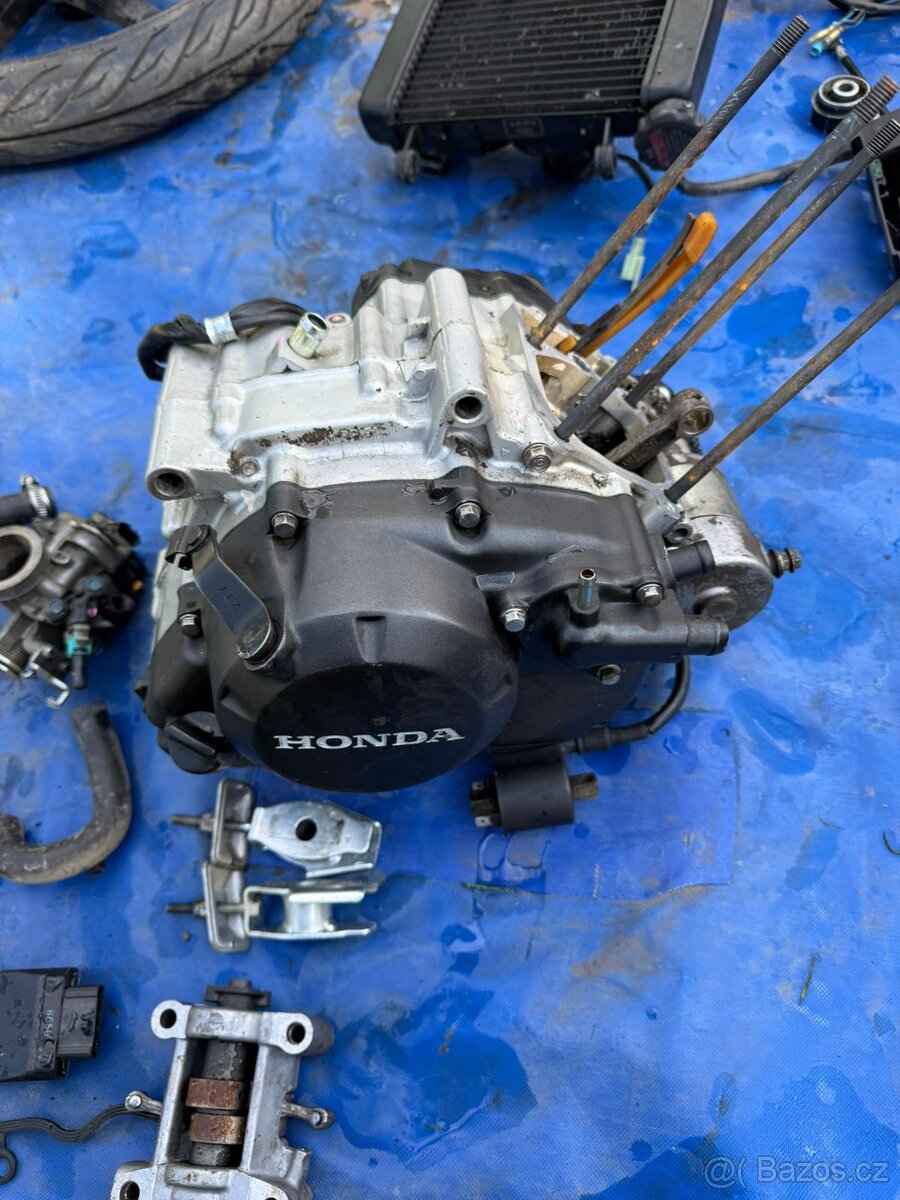 Převodovka - motor Honda CBR 125