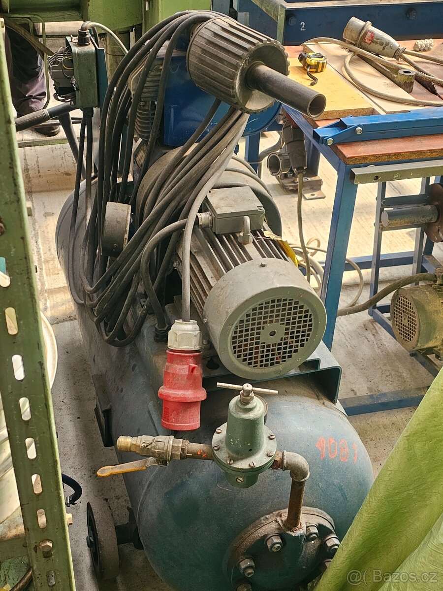Komprezor 150l
