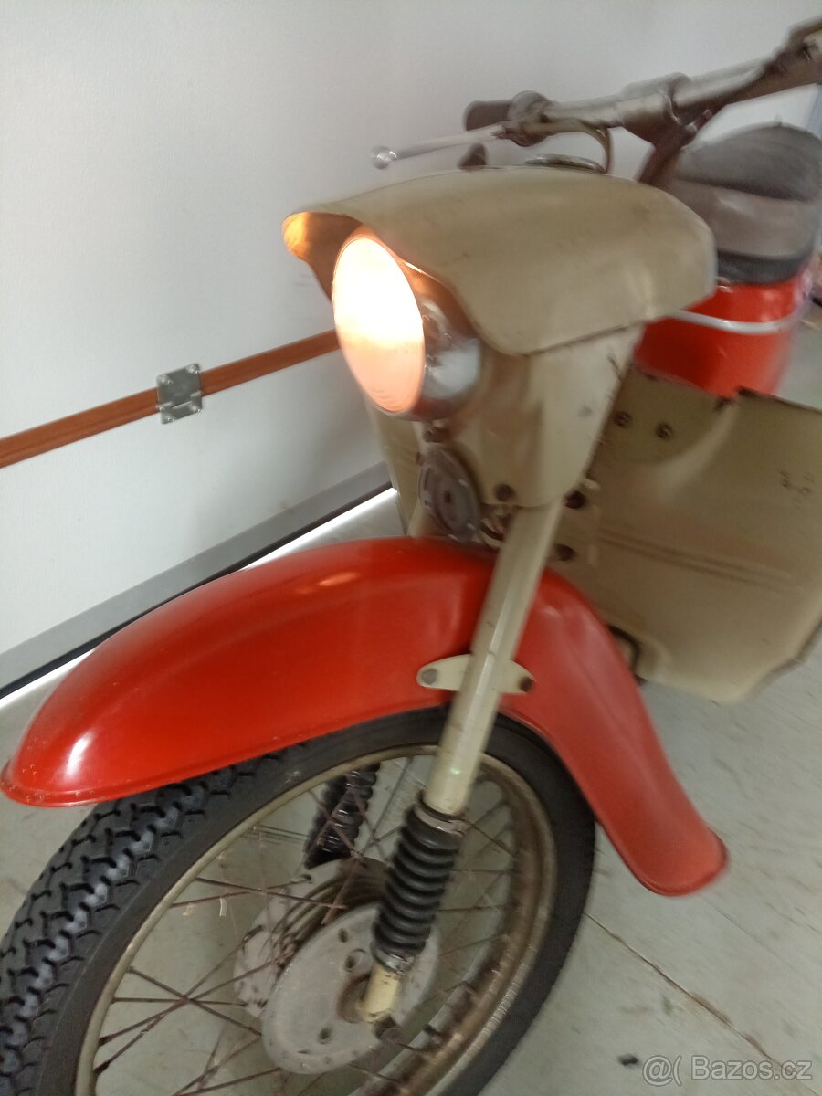 Jawa 20 pionýr funkční originál lak