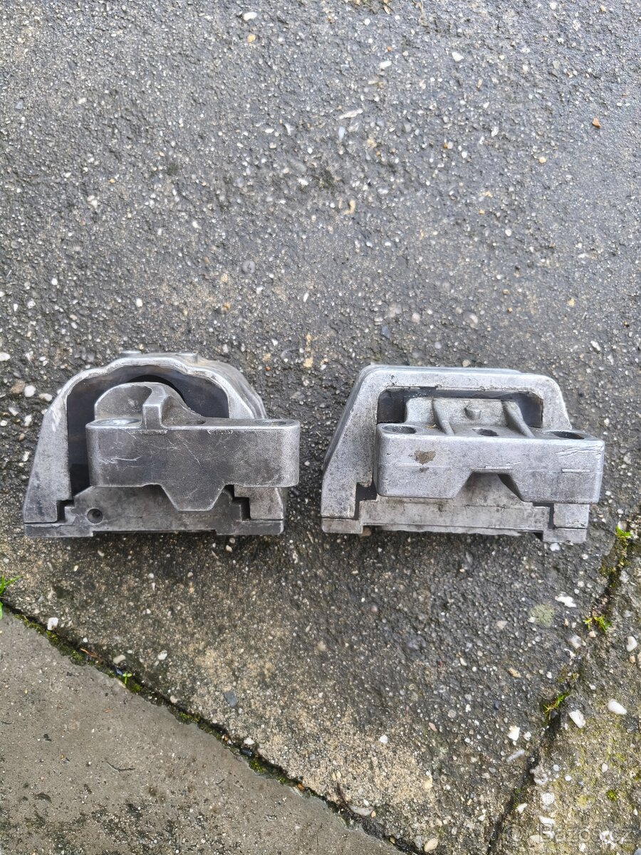 Silembloky motoru
