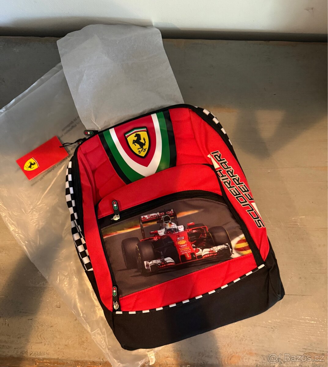 Dětský batoh Ferrari