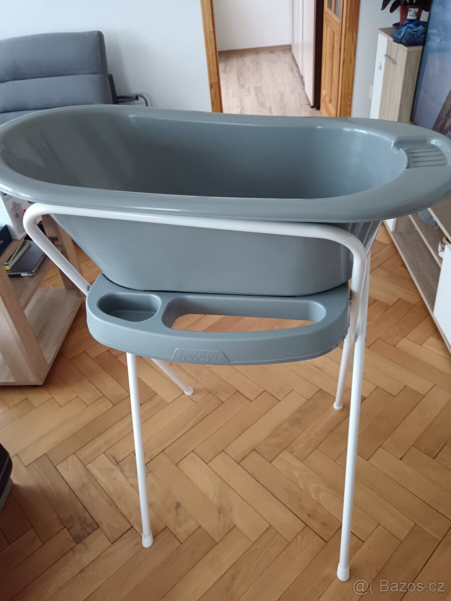 Vanička se stojanem