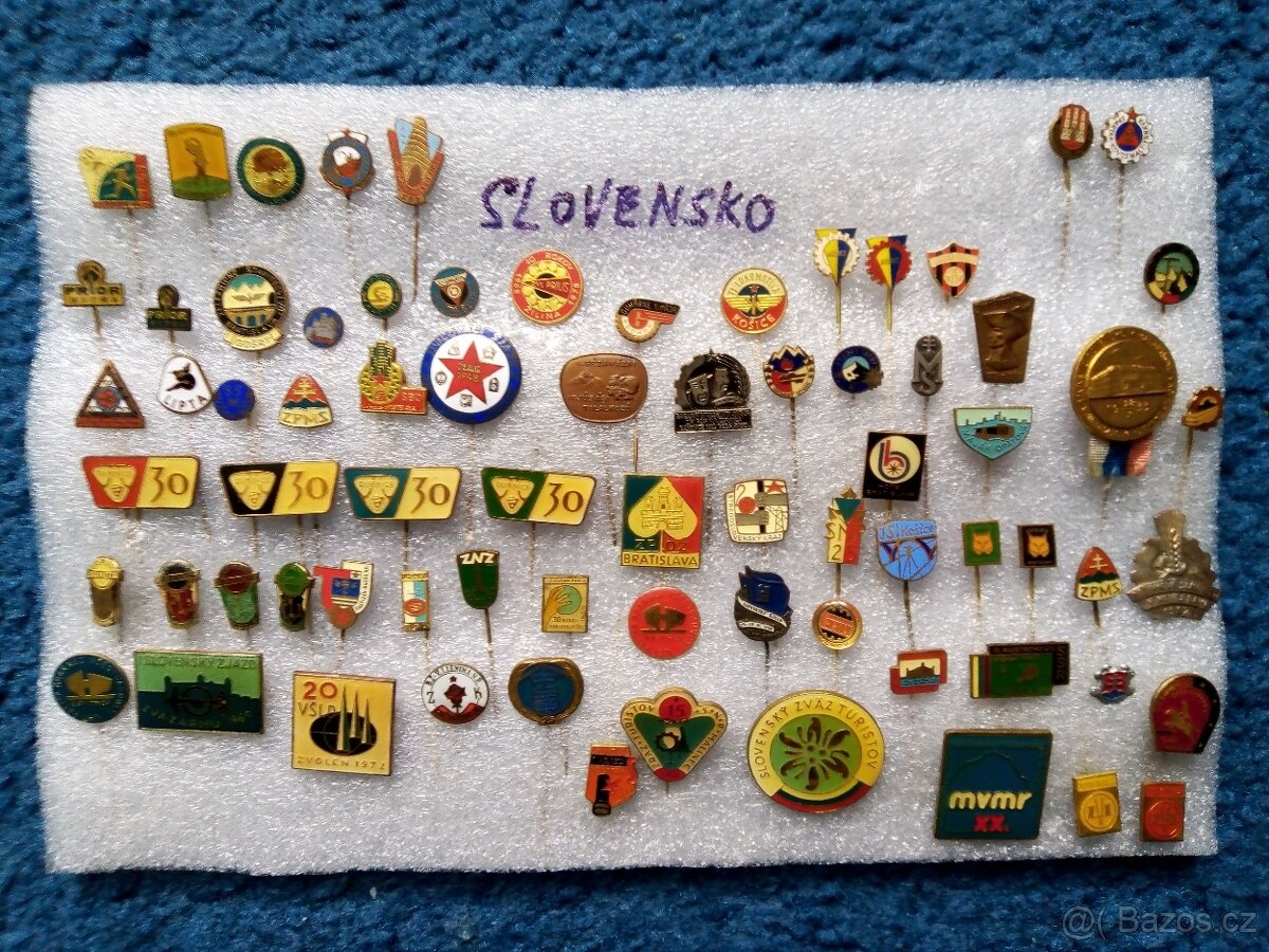 Slovenské odznaky 130 ks .