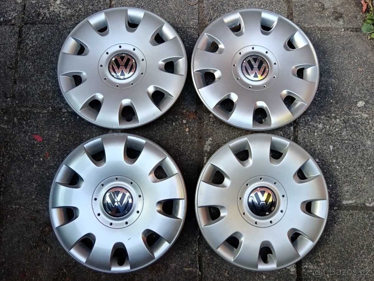 Originál poklice Volkswagen r 15