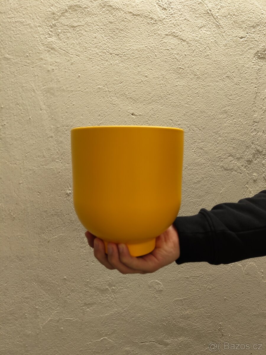 Květináč IKEA