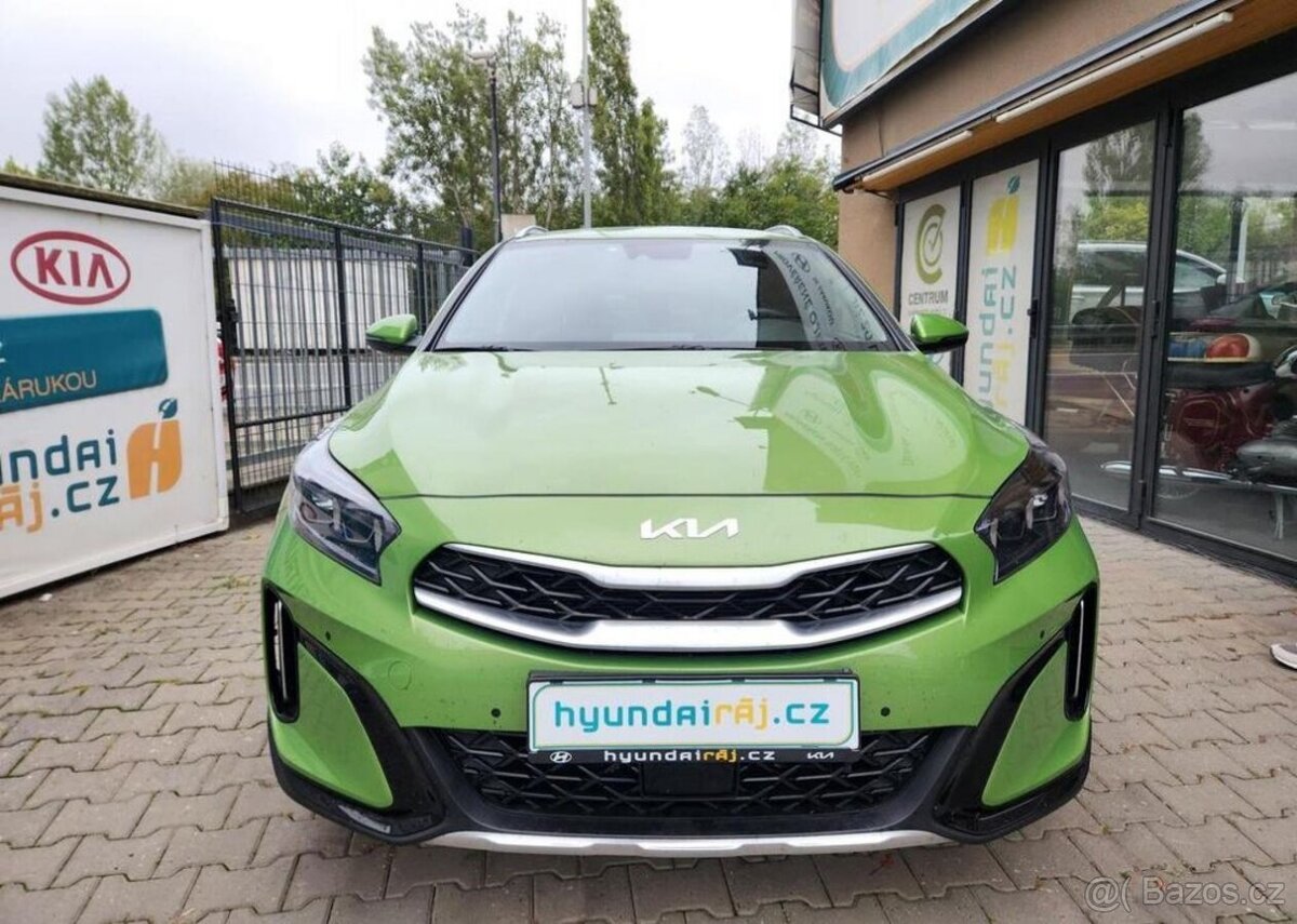 Kia XCEED 1.5-V ZÁRUCE-NAVI-TEMPOMAT