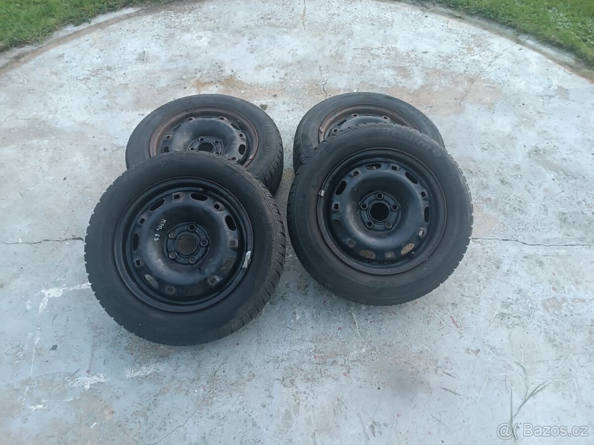 Prodám na Škoda Fabia zimní kola 185/60 14